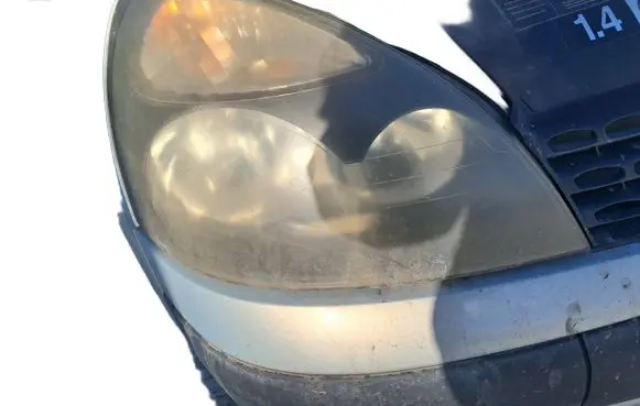 Renault Thalia I Headlight/headlamp 