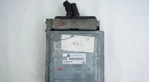 Volkswagen Golf VI Engine control unit/module 03L906023MQ 5WP42696AA