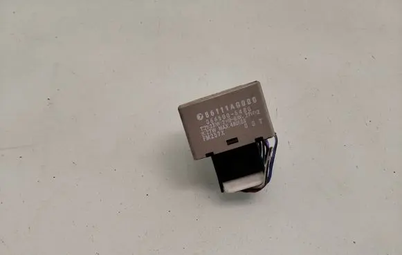 Subaru Forester SH Hazard warning light relay 86111AG000 0665005480
