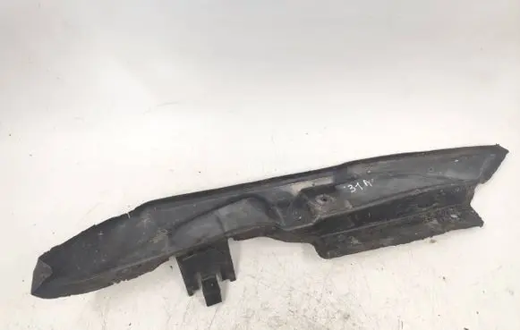 Volkswagen PASSAT B5 Fender end trim 3B0821112A