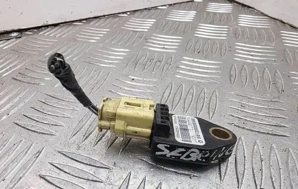 Dodge Caliber Airbag deployment crash/impact sensor P04896061AA