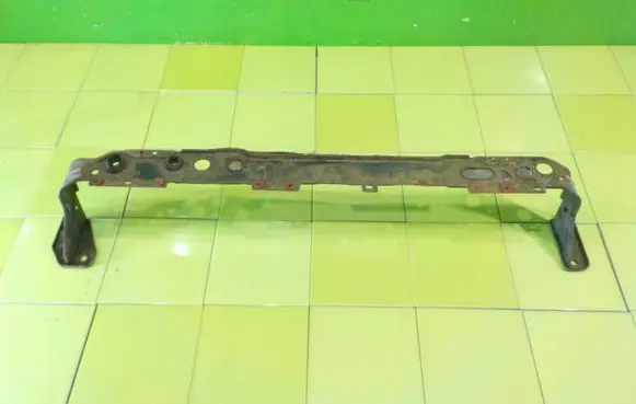 Ford Focus Front bumper support beam 18AB5