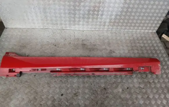 Volvo V40 Foot area side trim 31396043 BP8BA STTTUS