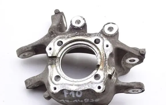 BMW 5 F10 F11 Stub axle 6793770