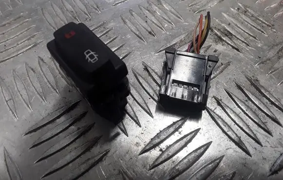 Renault Trafic II (X83) Central locking switch button 041254A