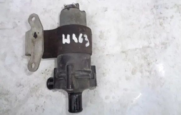 Mercedes-Benz G W461 W463 1st Gen Water pump 0392020025