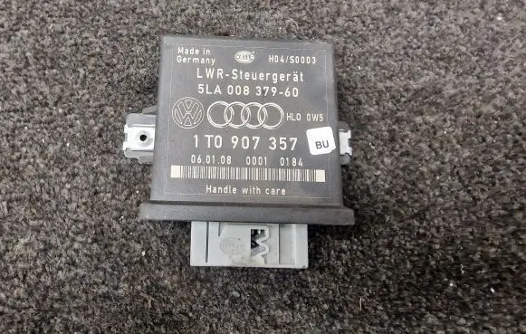 Skoda Octavia Mk2 (1Z) Light module LCM 1T0907357BU 1T0907357