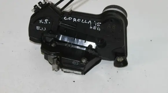 Toyota Corolla E160 E170 Front door lock
