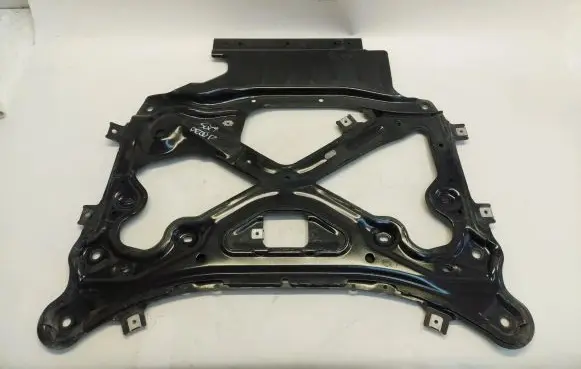 Audi SQ7 Front strut bar 4M2399345F
