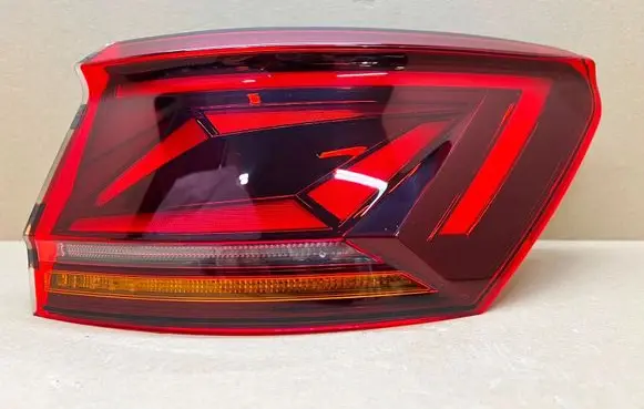 Volkswagen Touareg III Rear/tail lights 760945208B