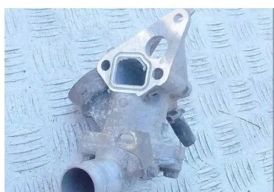 Mitsubishi Grandis other engine part 