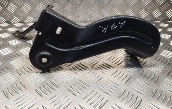 Audi A6 S6 C6 4F Intercooler pipe mounting bracket 4F0145813F