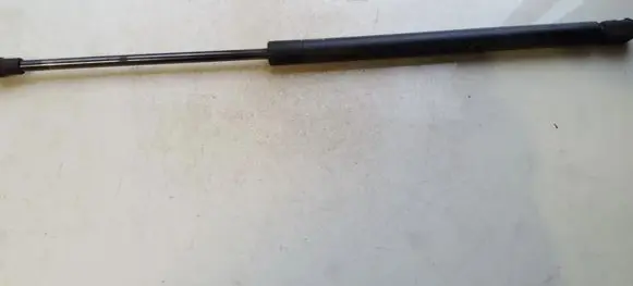 Toyota Corolla E120 E130 Tailgate/trunk strut/damper 6895002040 68950-02040