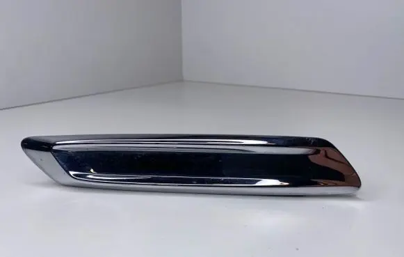 BMW 5 F10 F11 Fender trim (molding) 7336647 5113 18301310
