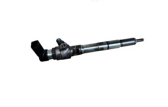 Volkswagen Golf VI Fuel injector 03L130277B 7478