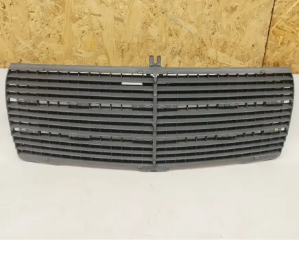 Mercedes-Benz 190 W201 Front grill 2018880223 A2018880223