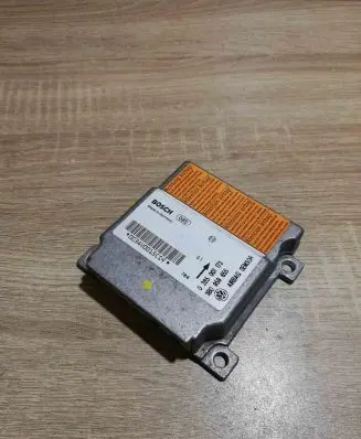 Volkswagen PASSAT B5 Airbag control unit/module 0285001173