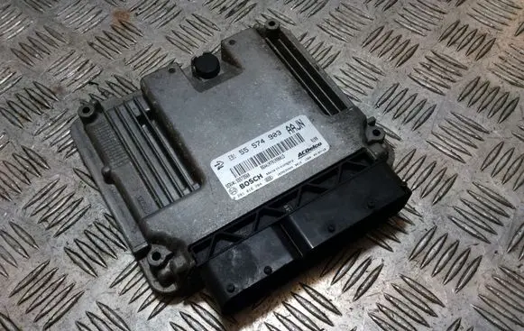 Opel Insignia A Engine control unit/module 55574903 0281016704