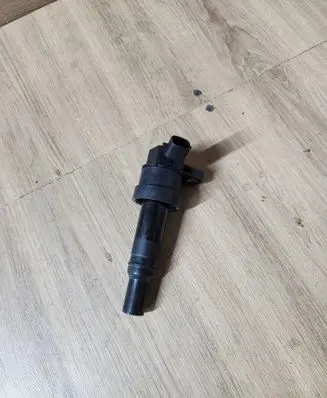 High voltage ignition coil