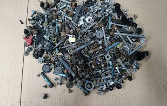 Nuts/bolts