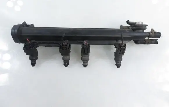 Skoda Octavia Mk1 (1U) Fuel main line pipe 06A133317A 037906031AL