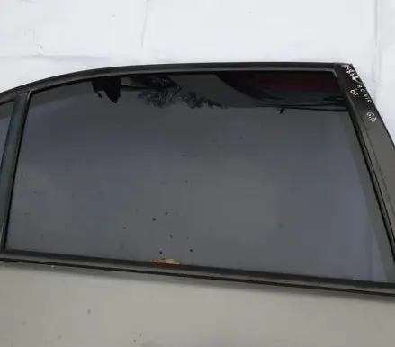 Honda Civic Rear door window glass