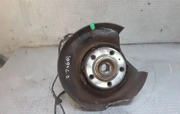Volvo XC70 Rear wheel hub spindle/knuckle 