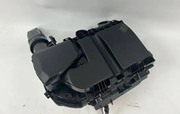 Peugeot 508 Air filter box 9828002080