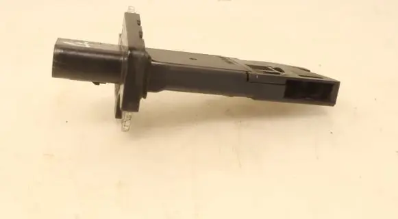 Ford Mondeo MK IV Mass air flow meter 8V2112B579AA