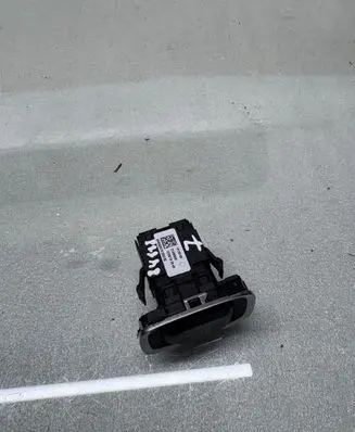 Volvo V60 Engine start stop button switch 31456645
