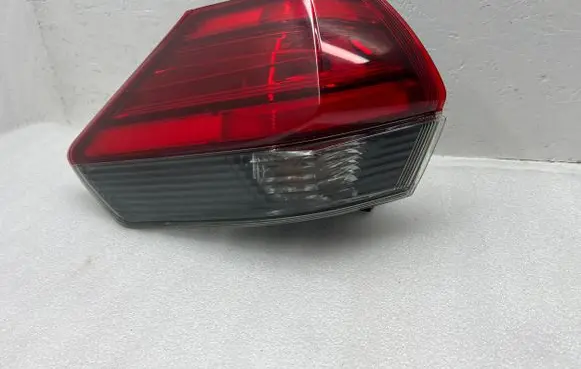Nissan X-Trail T32 Rear/tail lights