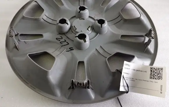 Dacia Spring R14 wheel hub/cap/trim 403150895R