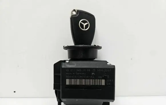 Mercedes-Benz E W211 Ignition lock 2115451008 33002207 5004031080206182