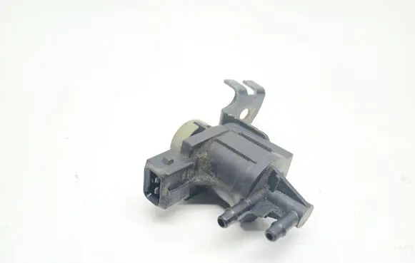 Volkswagen PASSAT B5.5 Turbo solenoid valve 1J0906283A