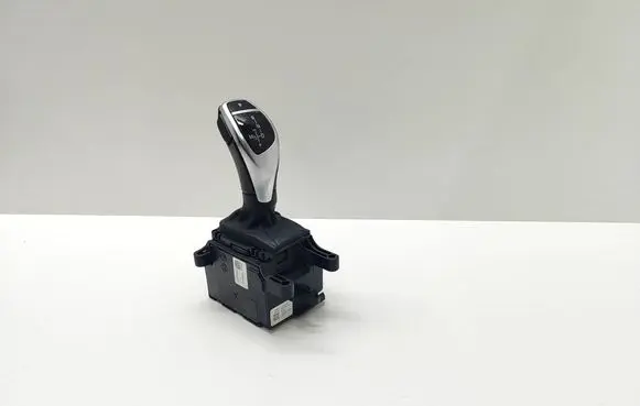 BMW 5 F10 F11 Gear shifter/selector 9260974 926097401