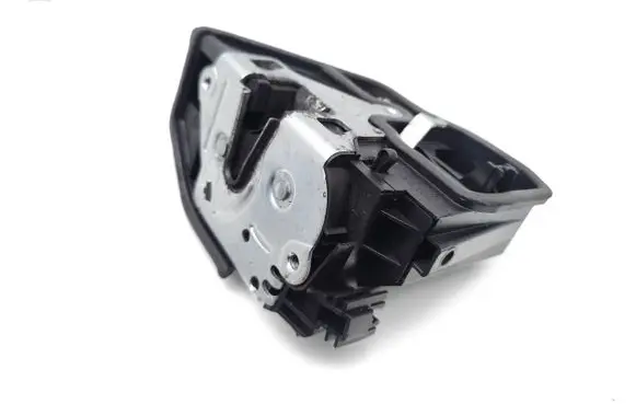 BMW X1 E84 Rear door lock 7202147 A053702