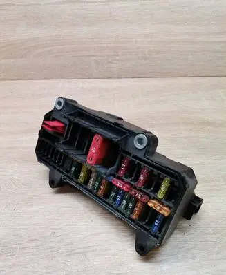 BMW 7 E65 E66 Fuse module 6900583