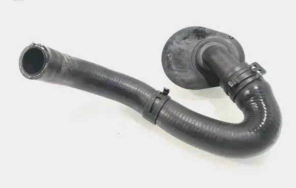 Mercedes-Benz C W203 Engine coolant pipe/hose 2038302596