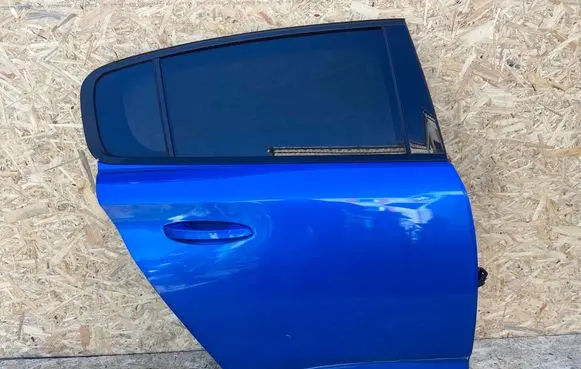 Rear door