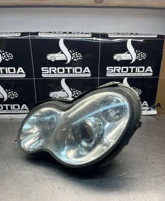 Mercedes-Benz C W203 Headlight/headlamp 3401121 3401109