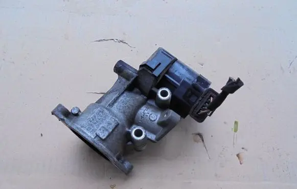 Peugeot 407 EGR valve