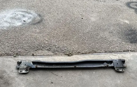 Opel Vivaro Radiator mount bracket 