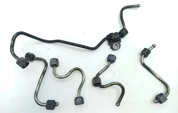 Ford Mondeo MK V Fuel injector supply line/pipe 