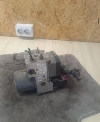 Opel Zafira A ABS Pump 0265220636 24432510