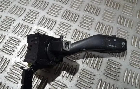 Volkswagen Golf V Wiper control stalk 1k0953519a anp80h024a
