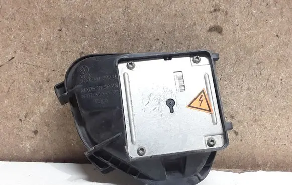 Volkswagen PASSAT B6 Headlight ballast module Xenon 7L6941329A 3C0941608B