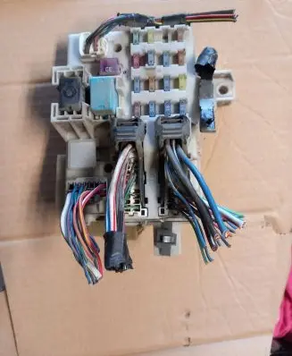 Mazda 6 Fuse module 503g02