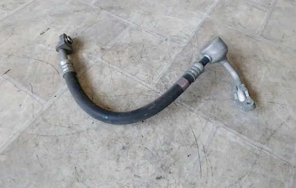 Lexus IS 220D-250-350 Air conditioning (A/C) pipe/hose