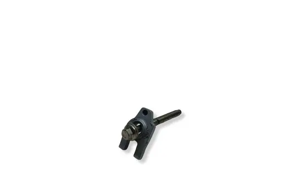 Nissan X-Trail T32 Fuel Injector clamp holder 