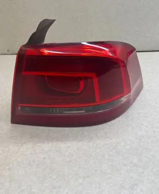 Volkswagen PASSAT B7 Rear/tail lights 3AE945096F 90004874